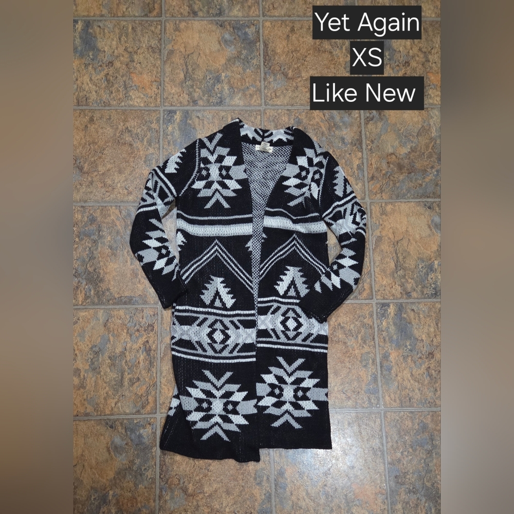 Yet Again Black and Gray Patterned Cardigan